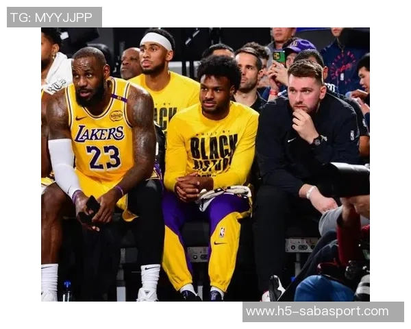 美媒对比热火詹与41岁詹数据相近表现令人惊叹