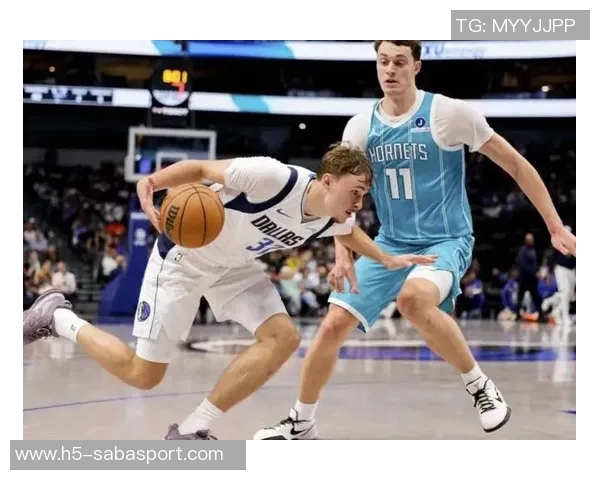 克尼佩尔创下新秀连续命中三分纪录16场比赛表现惊艳引发关注